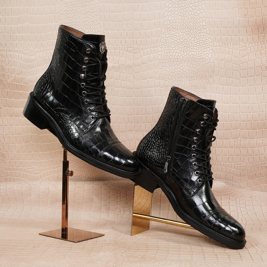 Lusso | Fino Obsidian Croc Regal Command Lace-Up Boot